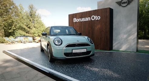 MINI’nin özgün ruhu ve Casa Lavanda’nın atmosferiyle her an bir keşfe dönüşüyor.  | Borusan Oto